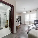 Unbeatable Location - Walkable