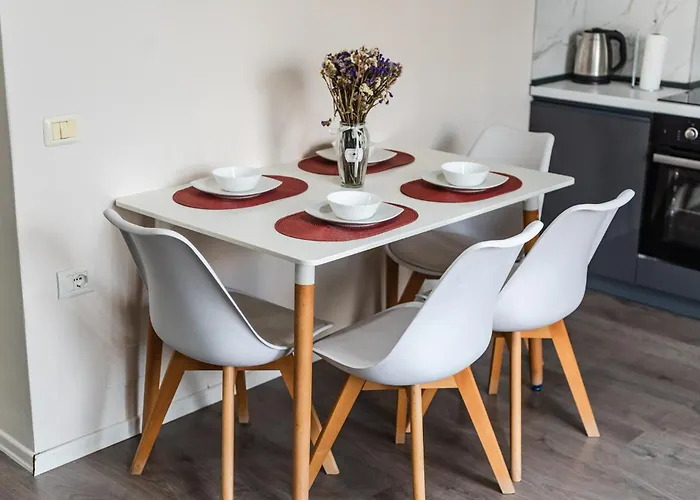 Unbeatable Location - Walkable דירה *