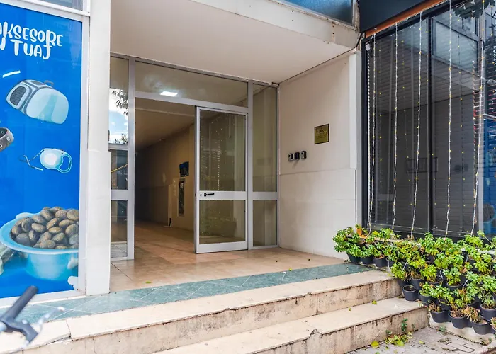 Unbeatable Location - Walkable דירה טיראנה