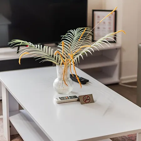 Apartment New Boulevard / 10' Walk From Center *